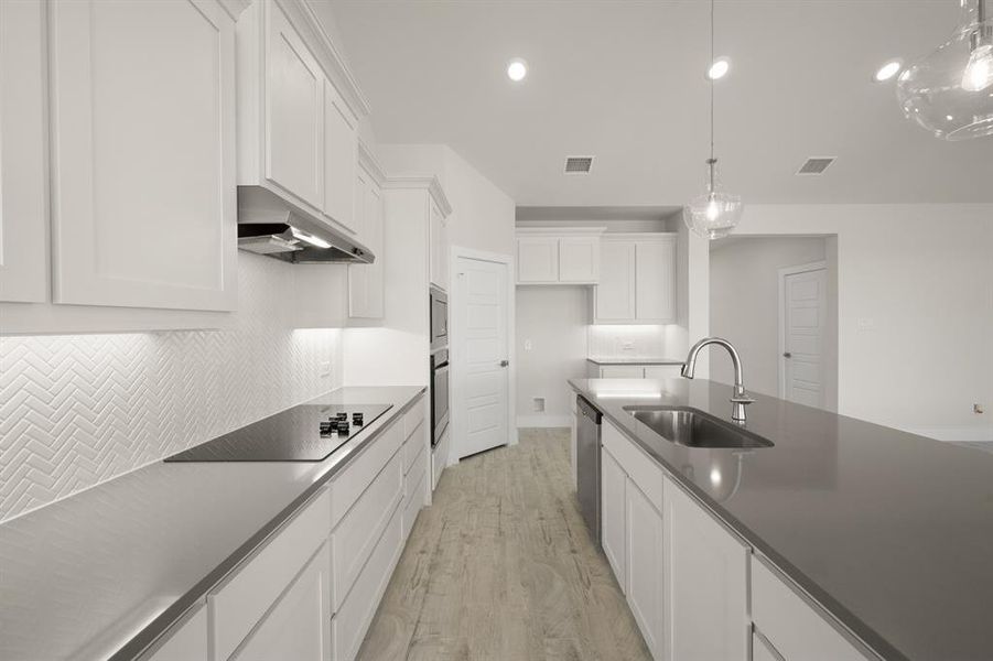 2320 Oak Knoll- Kitchen-3 2320 Oak Knoll- Kitchen-3