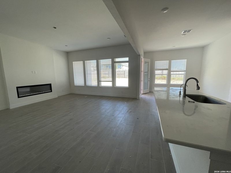 Spacious, unfurnished interior of a new home in Meyer Ranch 60's, New Braunfels (Image 16). Spacious, unfurnished interior of a new home in Meyer Ranch 60's, New Braunfels (Image 16).