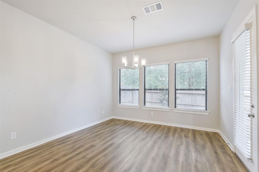 Spacious, unfurnished interior of a new home in Summer Place  35', Montgomery (Image 45).