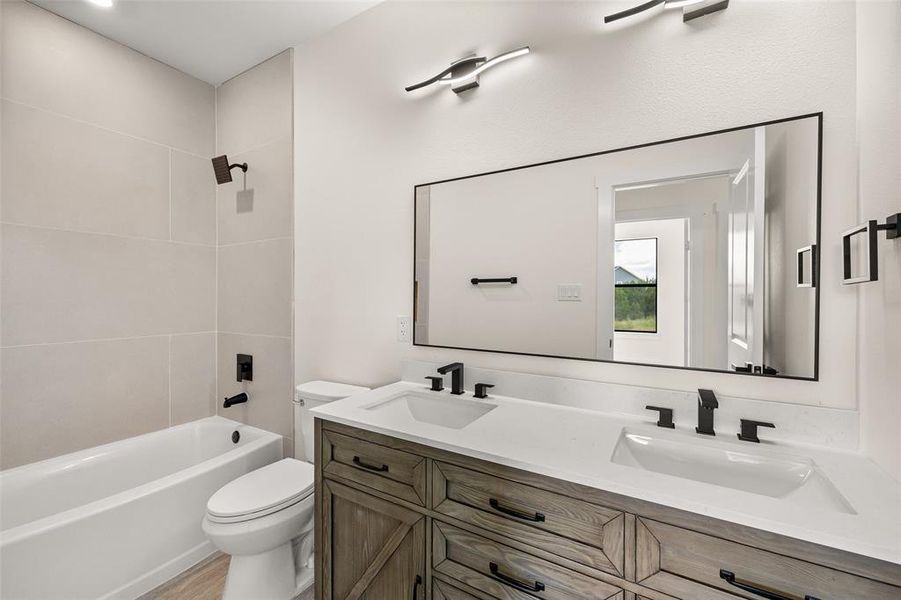 Furnished interior view inside a new home in , Granbury (Image 17).