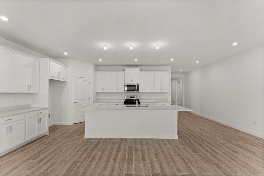 US_SEF_GATEWAY_LOT 344_kitchen