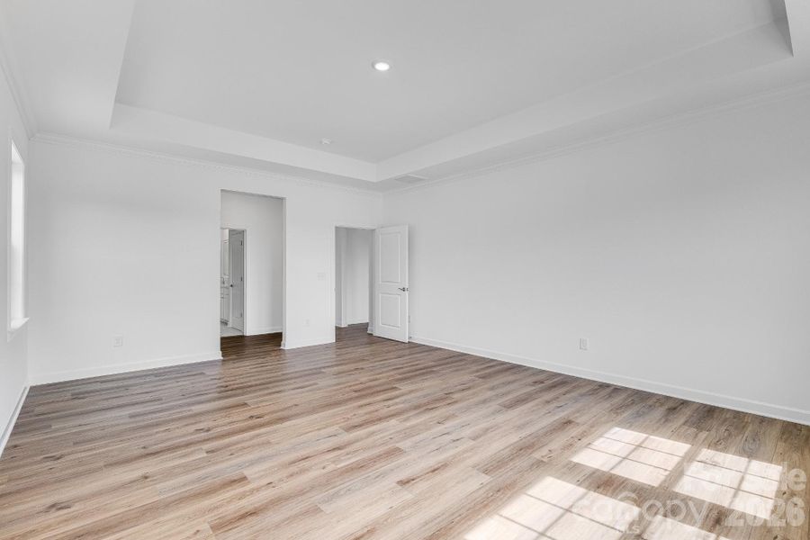Spacious, unfurnished interior of a new home in Roselyn, Lancaster (Image 19).