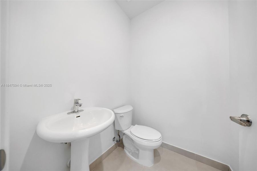 Furnished interior view inside a new home in , Homestead (Image 8).