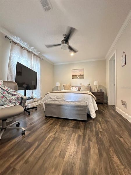 Furnished interior view inside a new home in , Ocala (Image 9).