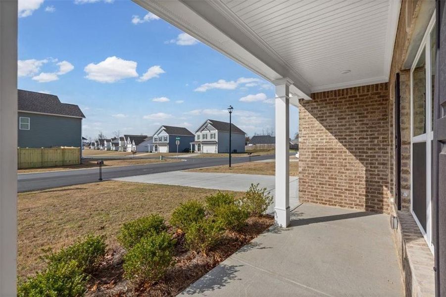 Exterior details and patio area of a home in Emerald Oaks Estates, Rome (Image 25).