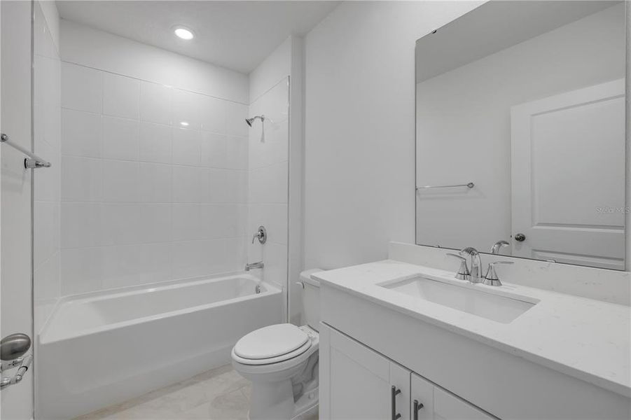 Furnished interior view inside a new home in , Lady Lake (Image 13).