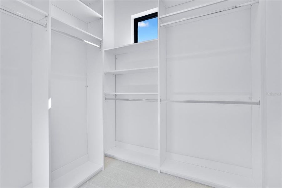 Spacious, unfurnished interior of a new home in , Orlando (Image 49).