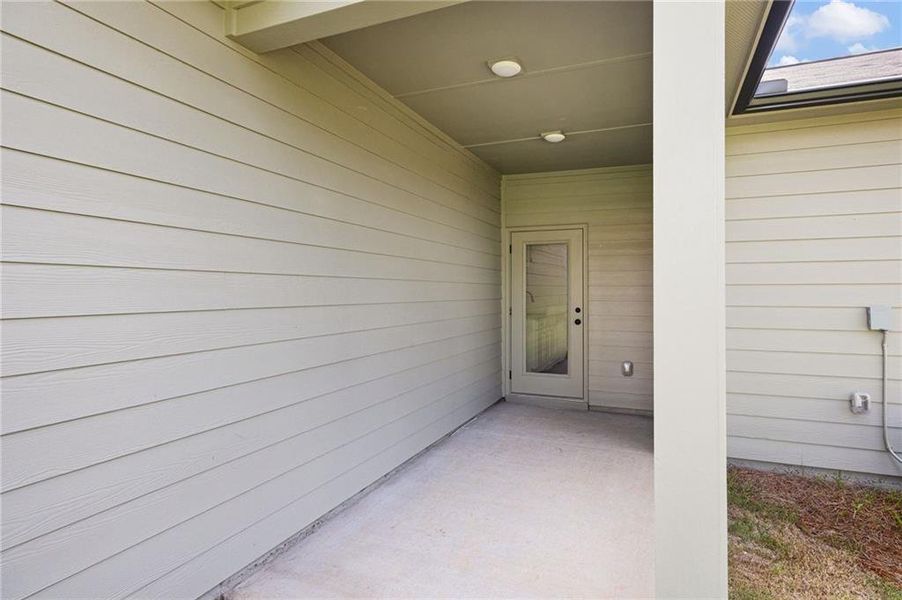 Exterior details and patio area of a home in , Carrollton (Image 20).