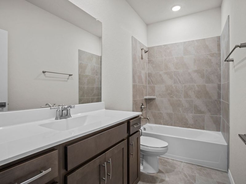 Furnished interior view inside a new home in Meadow Ridge Estates, Josephine (Image 13).