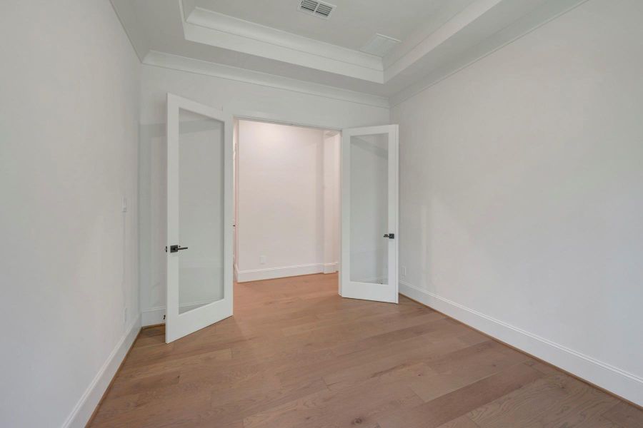 Spacious, unfurnished interior of a new home in , Montgomery (Image 29).