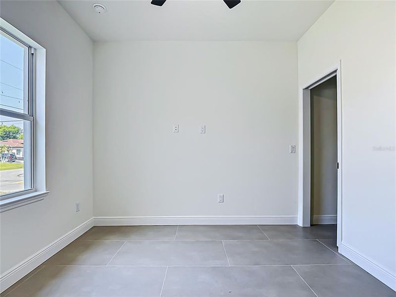 Spacious, unfurnished interior of a new home in , Lehigh Acres (Image 46).