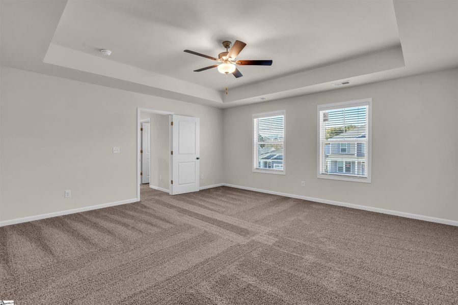 Spacious, unfurnished interior of a new home in Halton Oaks, Spartanburg (Image 21).