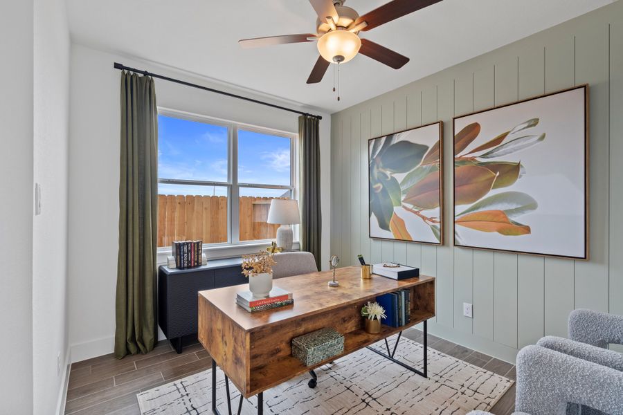 Furnished interior view inside a new home in Jordan Ranch, Fulshear (Image 24).