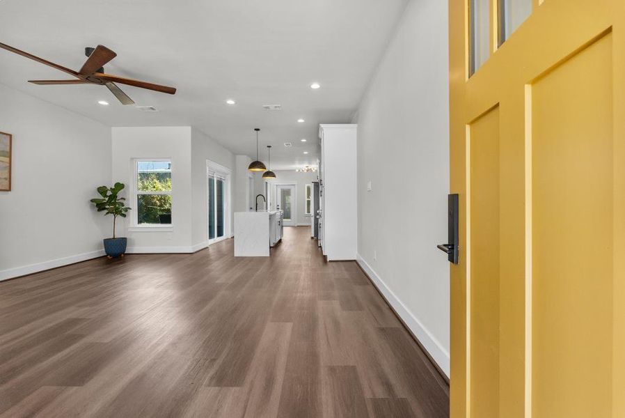 Spacious, unfurnished interior of a new home in , Dickinson (Image 26).