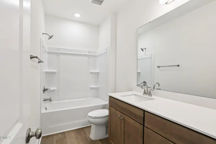 42-web-or-mls-805 Iris Stream Ct-S0807-0