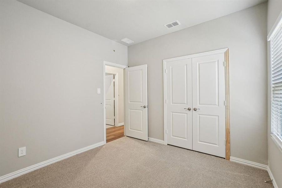 Photo is not of the actual home, but is an inspirational photo of builder’s model home and may depict options, furnishings, and/or decorator features that are not included. Photo is not of the actual home, but is an inspirational photo of builder’s model home and may depict options, furnishings, and/or decorator features that are not included.