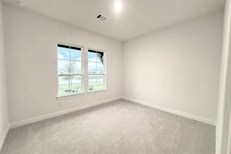 Spacious, unfurnished interior of a new home in Ridge Park Estates, Royse City (Image 16).
