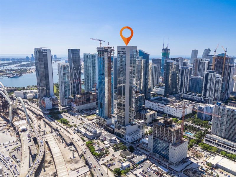 Condo located in Miami, FL showcasing its design and architecture (Image 25). Condo located in Miami, FL showcasing its design and architecture (Image 25).