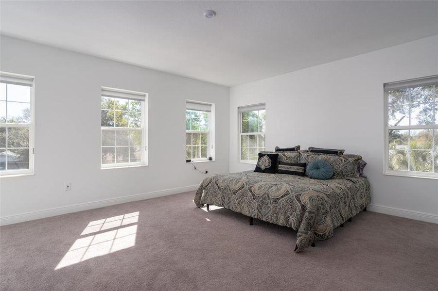 Furnished interior view inside a new home in , St. Petersburg (Image 10).