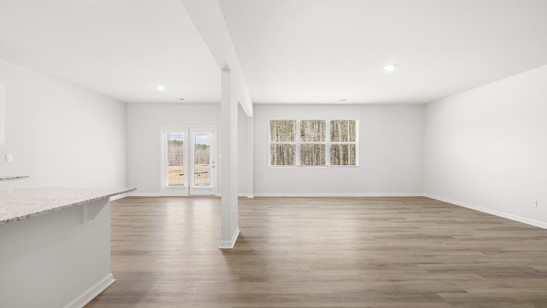 Spacious, unfurnished interior of a new home in South Wind, Union City (Image 16).