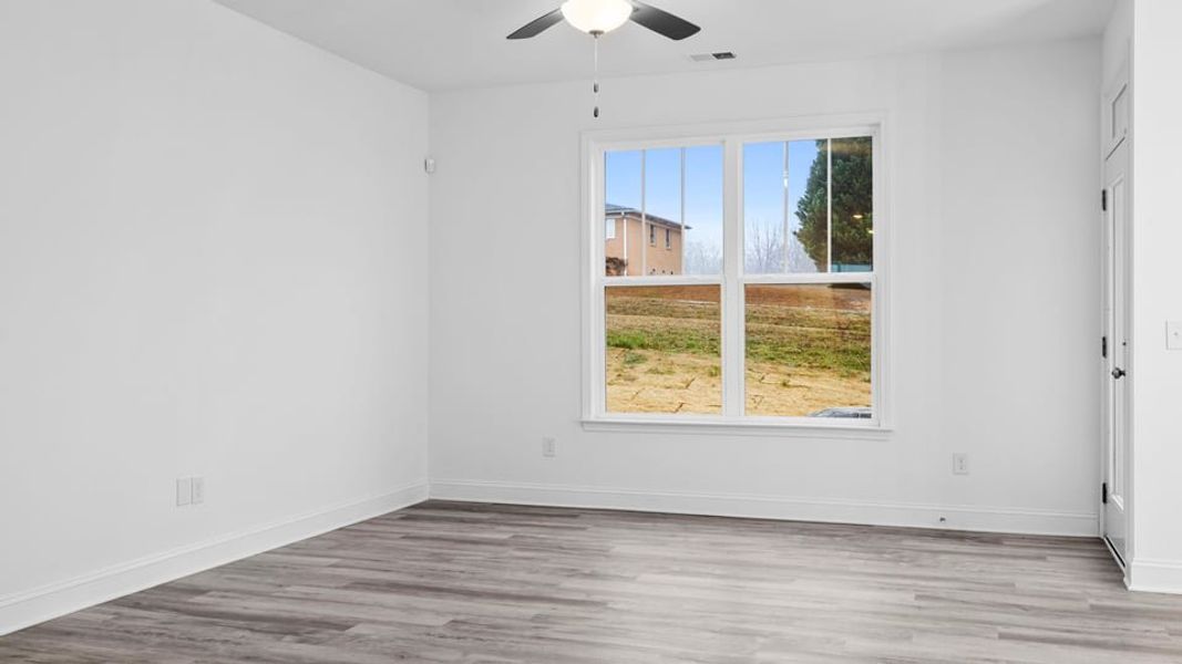 Representative unfurnished interior of a home built from the End Unit by D.R. Horton in Pearson Road Townhomes, Easley (Image 16).