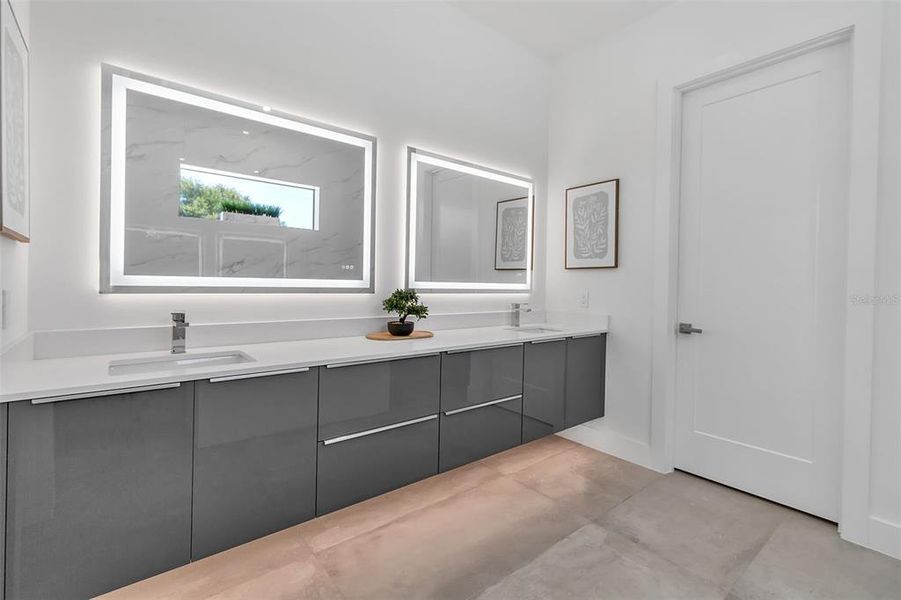 Furnished interior view inside a new home in , Sarasota (Image 44).