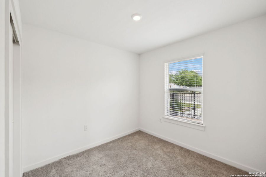 Spacious, unfurnished interior of a new home in , San Antonio (Image 11).