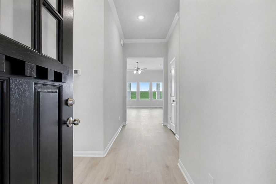 Spacious, unfurnished interior of a new home in Columbia Lakes, West Columbia (Image 17).
