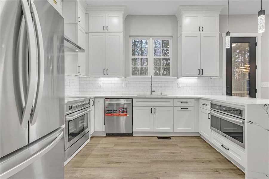 Furnished interior view inside a new home in , Fairburn (Image 15).