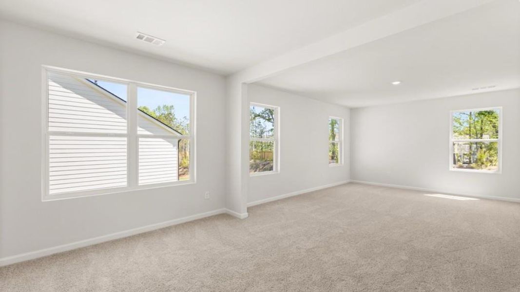 Spacious, unfurnished interior of a new home in Parkside at Carter Grove, Cartersville (Image 19).