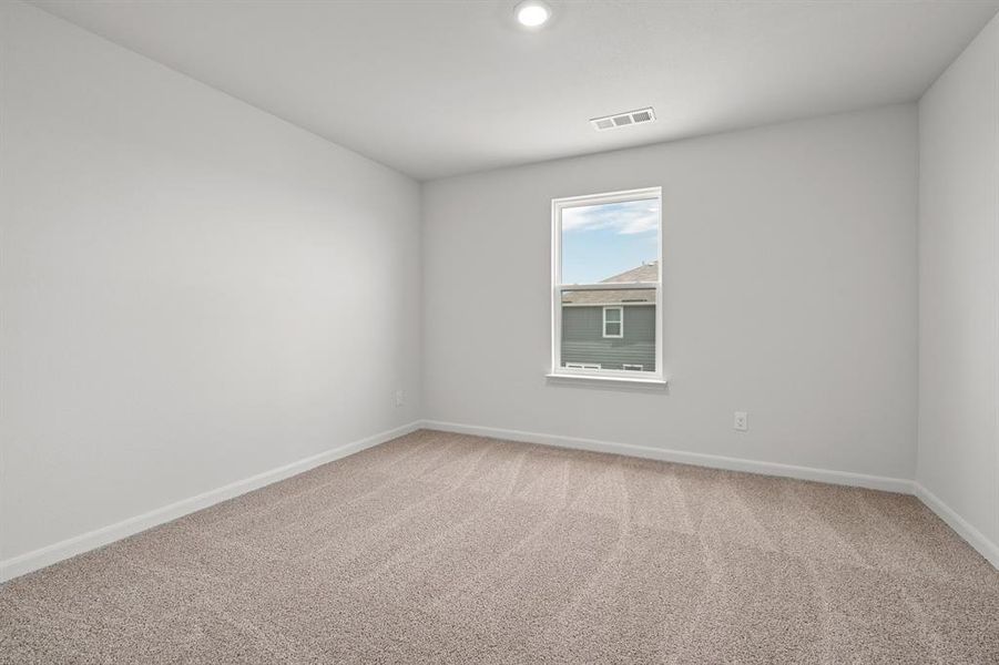 Spacious, unfurnished interior of a new home in Logan Square, Fort Worth (Image 8). Spacious, unfurnished interior of a new home in Logan Square, Fort Worth (Image 8).