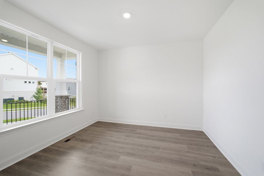 Spacious, unfurnished interior of a new home in The Retreat at Norman Farm, Hendersonville (Image 30).
