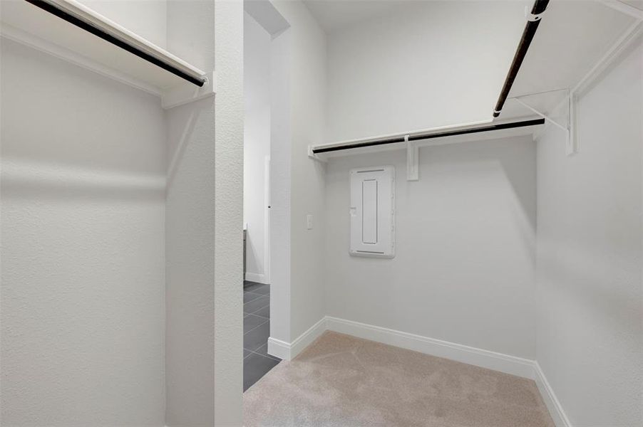 Spacious, unfurnished interior of a new home in Creekshaw – Classic, Royse City (Image 18). Spacious, unfurnished interior of a new home in Creekshaw – Classic, Royse City (Image 18).