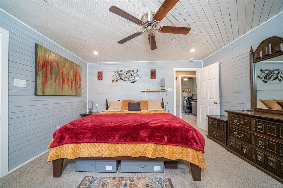 Furnished interior view inside a new home in , Leesburg (Image 10).