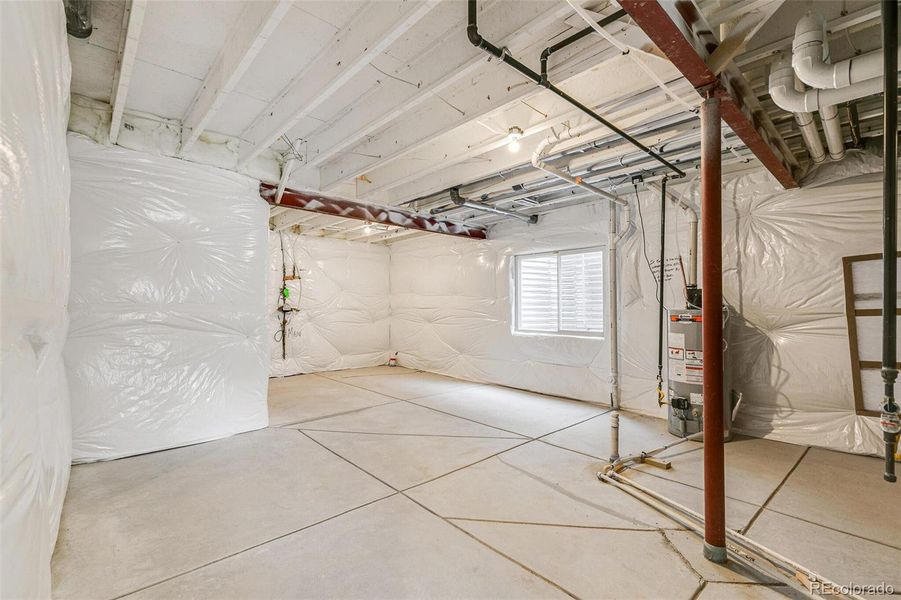 Spacious, unfurnished interior of a new home in Terrain Oak Valley, Castle Rock (Image 18).