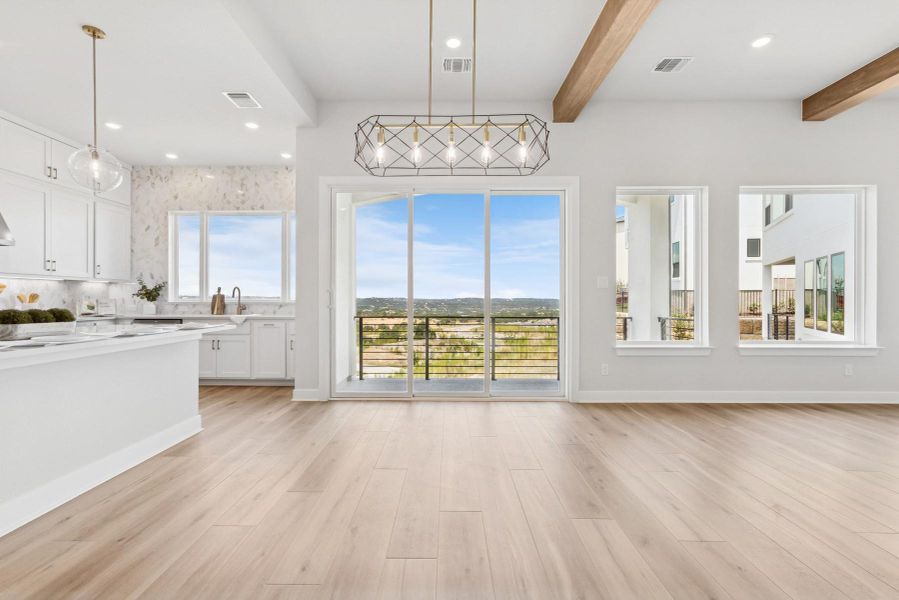 Dining Area Dining Area