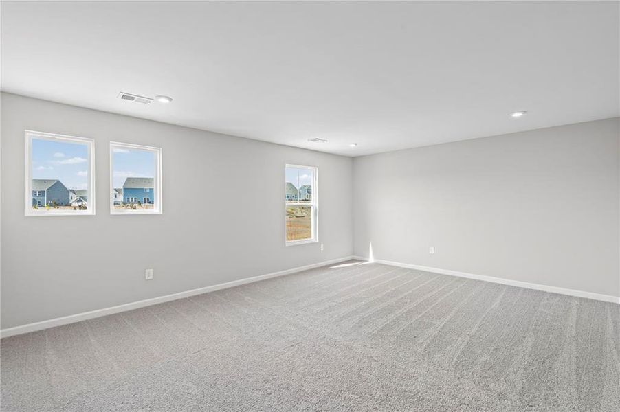 Spacious, unfurnished interior of a new home in Twin Lakes, Hoschton (Image 27).