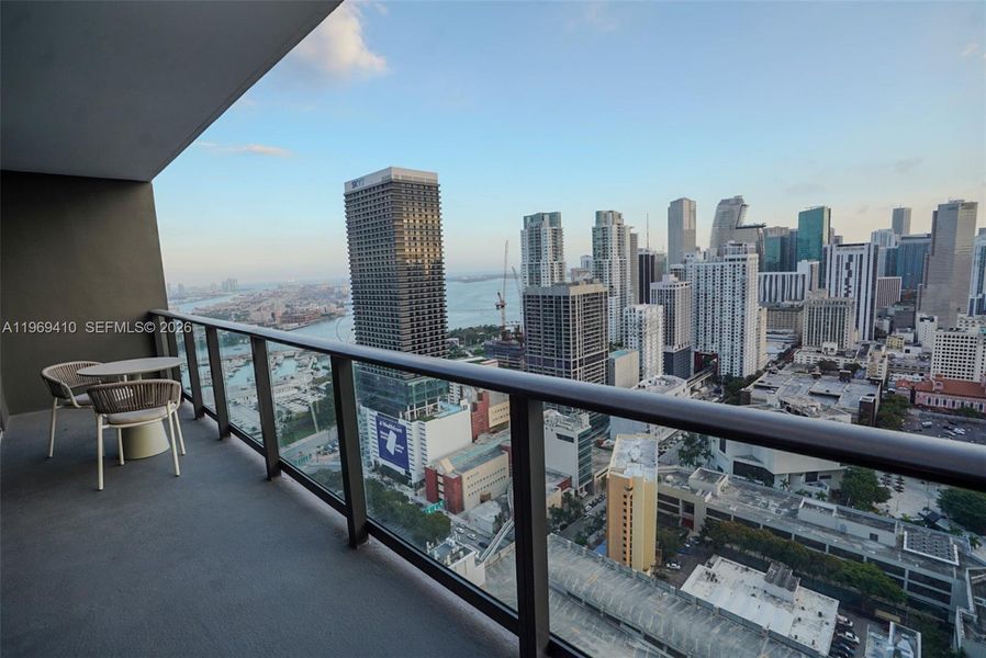 Condo located in Miami, FL showcasing its design and architecture (Image 2). Condo located in Miami, FL showcasing its design and architecture (Image 2).