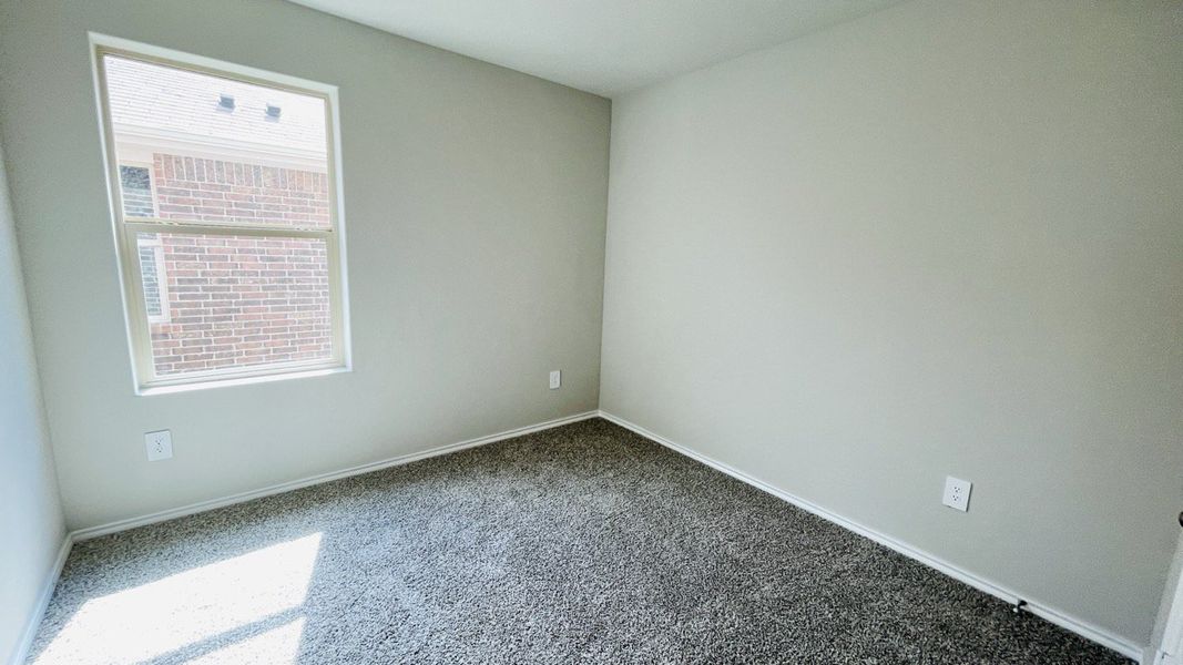 Spacious, unfurnished interior of a new home in Sunnycreek, Fort Worth (Image 20).