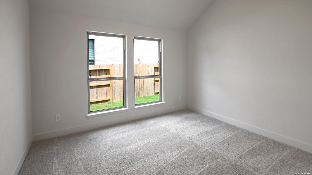 Spacious, unfurnished interior of a new home in Cibolo Valley Heights, Cibolo (Image 22).