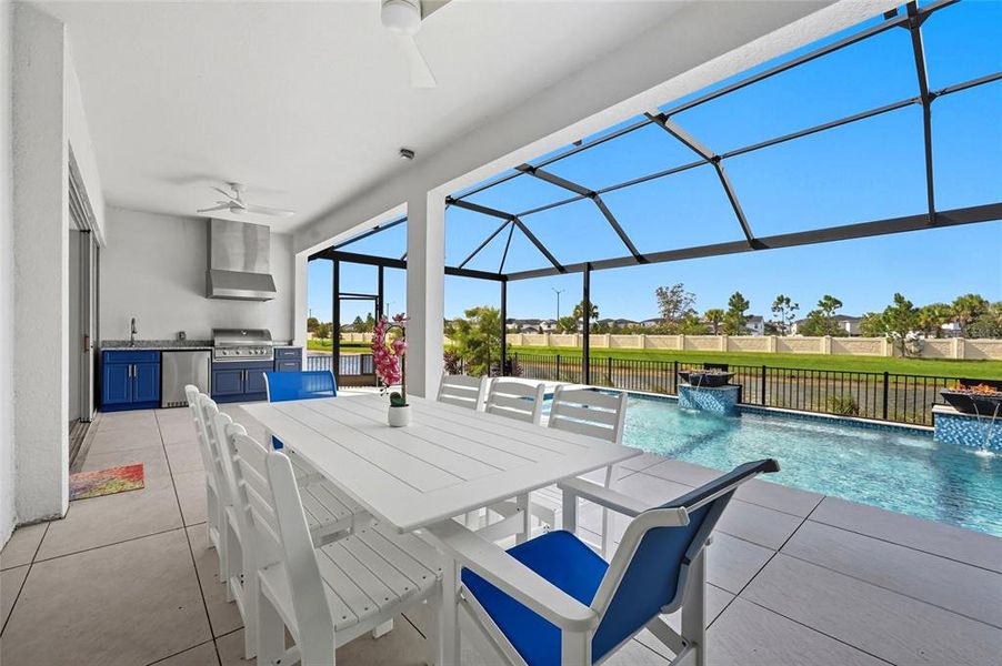 Furnished interior view inside a new home in , Orlando (Image 36).