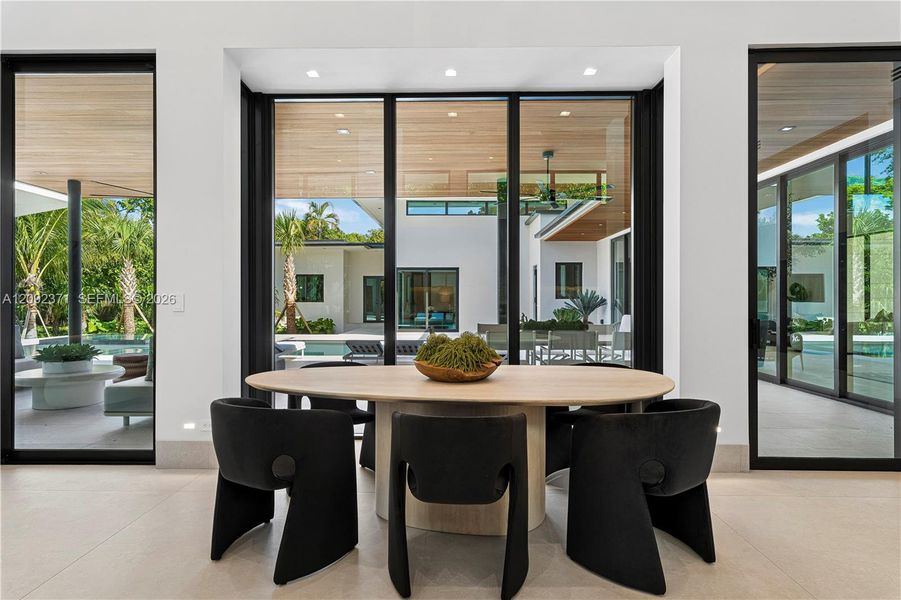Community amenities in , Pinecrest (Image 78).