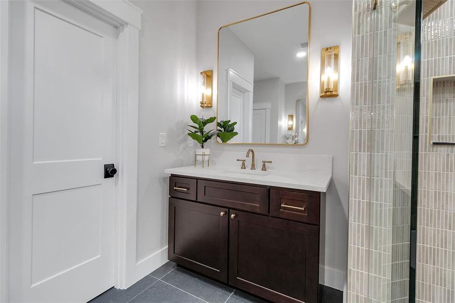 Furnished interior view inside a new home in , Venice (Image 42).