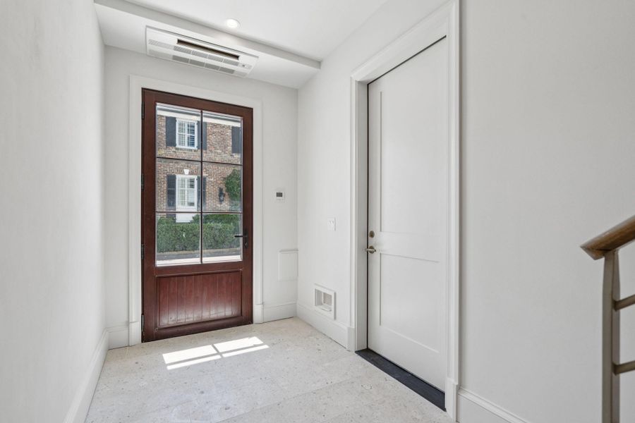 Spacious, unfurnished interior of a new home in , Charleston (Image 34).