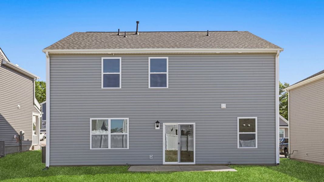 Exterior details and patio area of a home in Woodglen, Piedmont (Image 3).