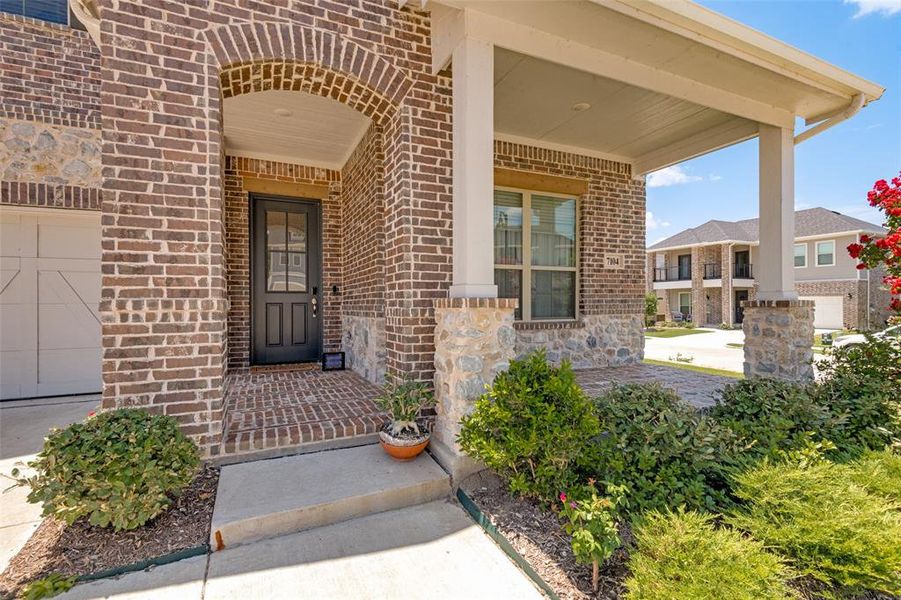 Exterior details and patio area of a home in Bayside, Rowlett (Image 3). Exterior details and patio area of a home in Bayside, Rowlett (Image 3).