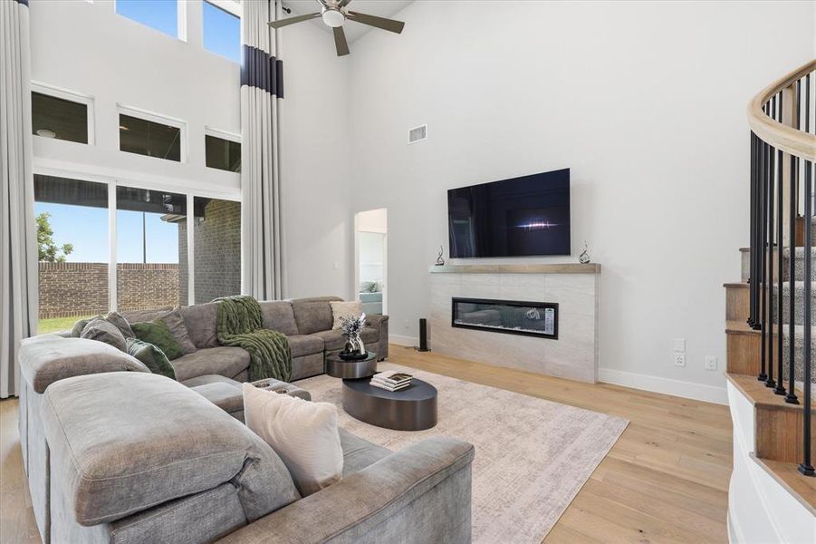 Furnished interior view inside a new home in Valencia on The Lake, Little Elm (Image 11). Furnished interior view inside a new home in Valencia on The Lake, Little Elm (Image 11).