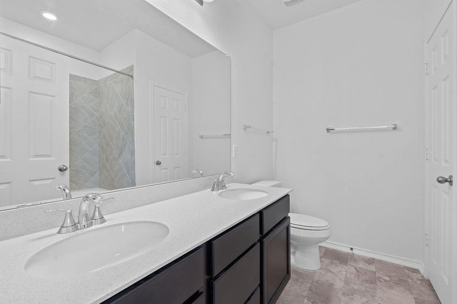 Furnished interior view inside a new home in EastVillage - Heritage Collection, Manor (Image 13). Furnished interior view inside a new home in EastVillage - Heritage Collection, Manor (Image 13).