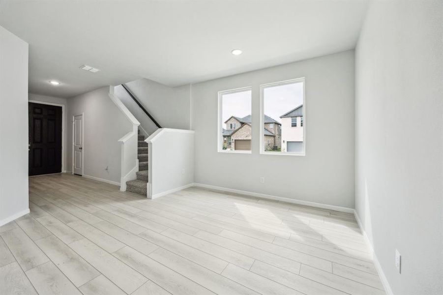 Spacious, unfurnished interior of a new home in Bellagio, Forney (Image 15).