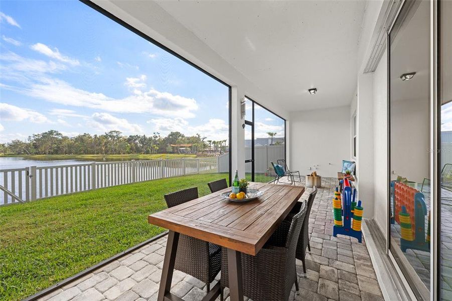 Exterior details and patio area of a home in , Wesley Chapel (Image 3).